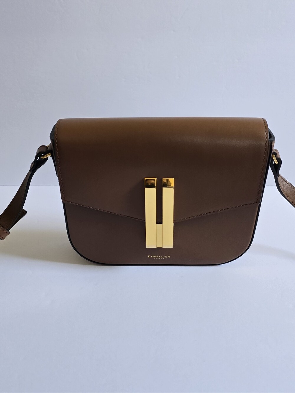 DeMellier  Small Vancouver Leather Crossbody Bag Tan - Picture 4 of 11